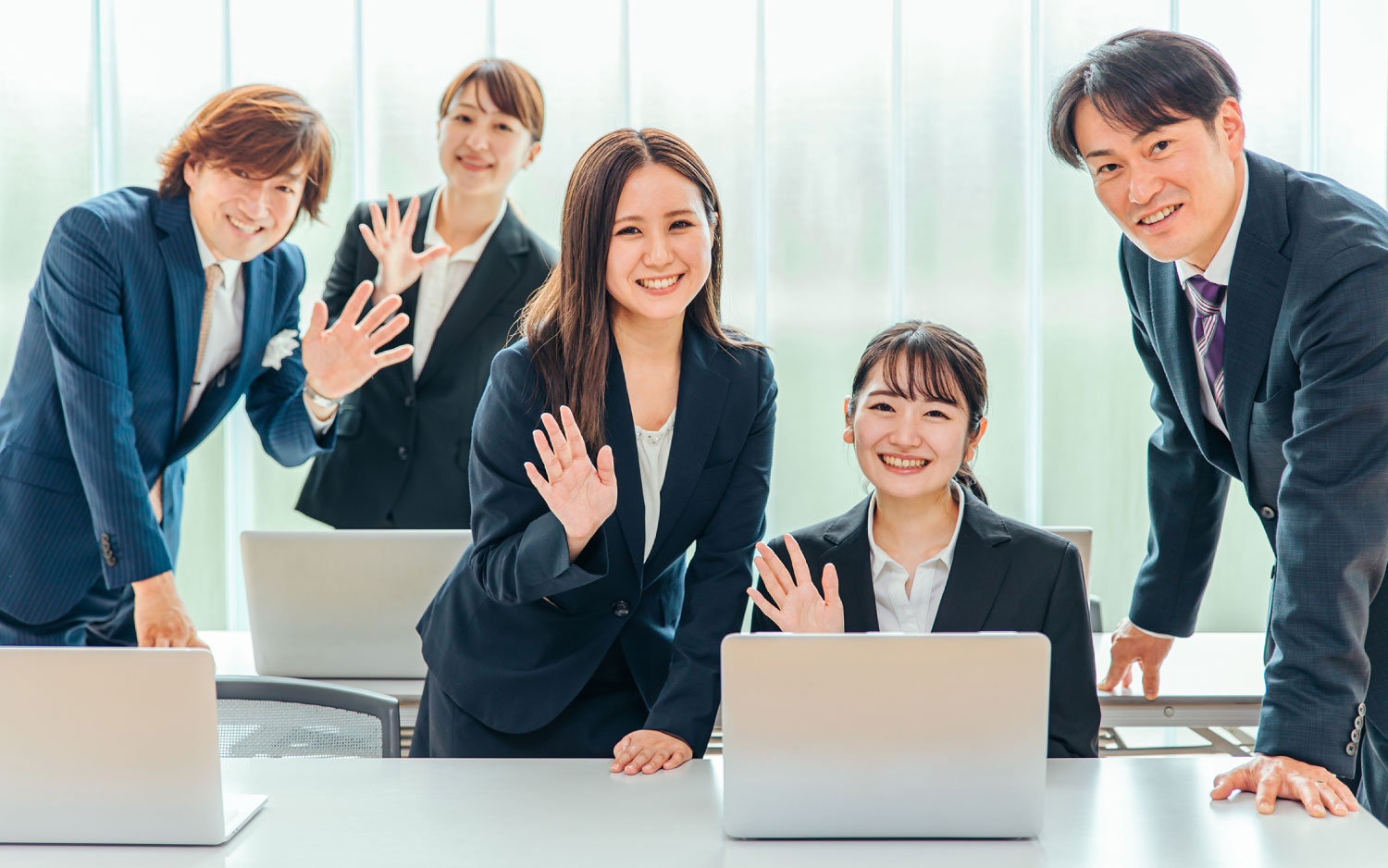 採用情報